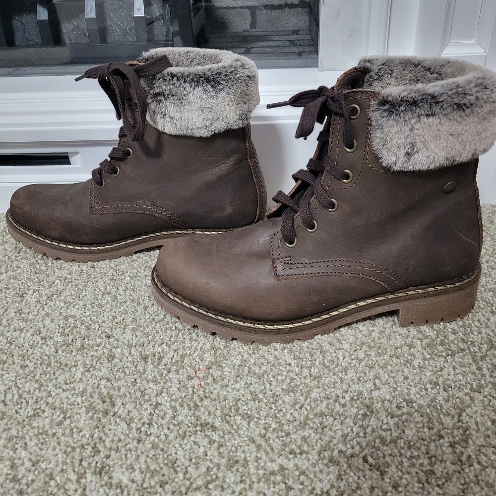 Pajar Panthil Women's Brown Faux Fur Boots, Size 39 (8-8.5 US) Waterproof